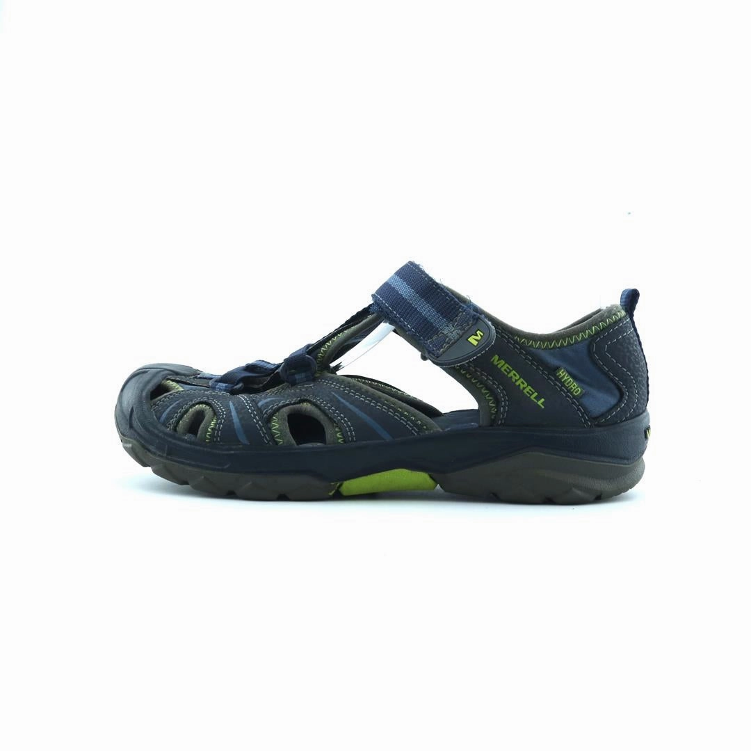MERRELL . Merrell outdoor shoe looks