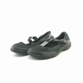 MERRELL . Merrell outdoor performance footwear
