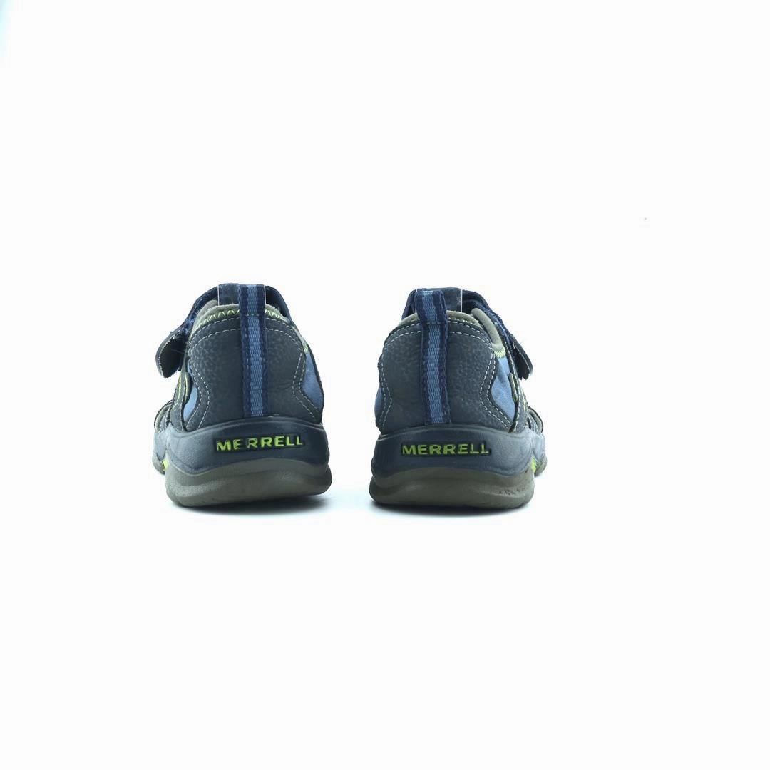 MERRELL . Merrell outdoor shoe looks