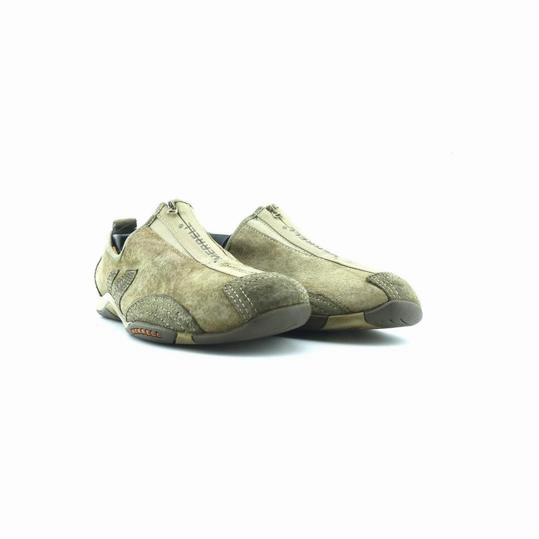 MERRELL BARRADO Merrell outdoor shoe looks
