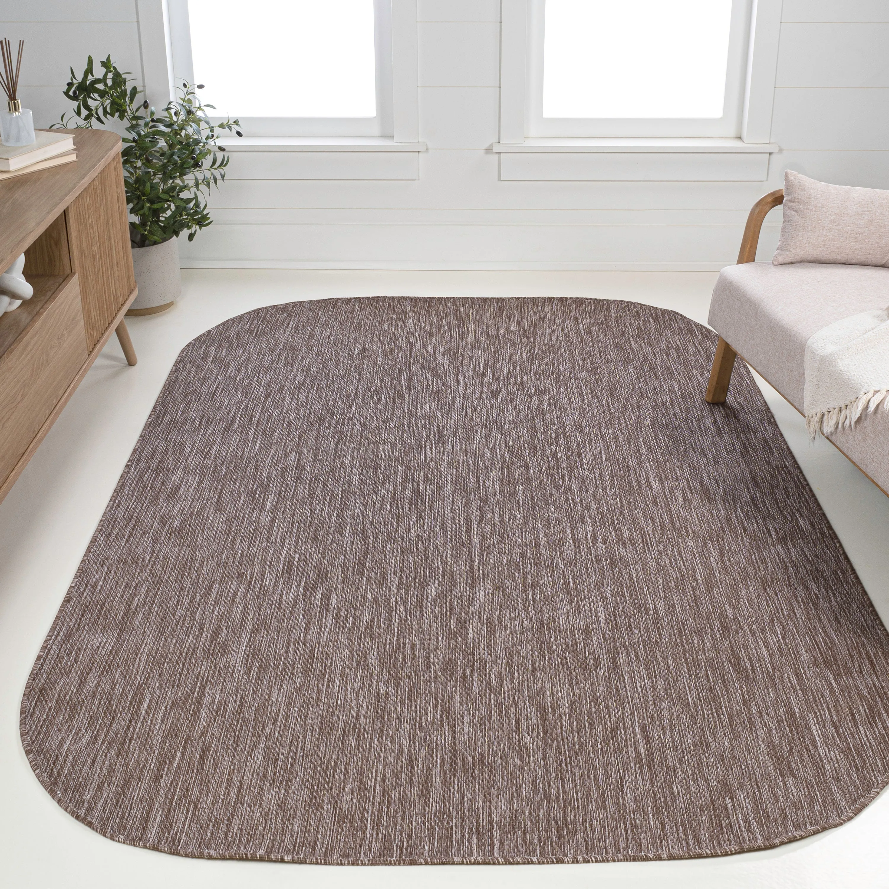Miles Modern Minimalist Radius Corner Solid Indoor/Outdoor Shaped Area Rug Jonathan Y Home