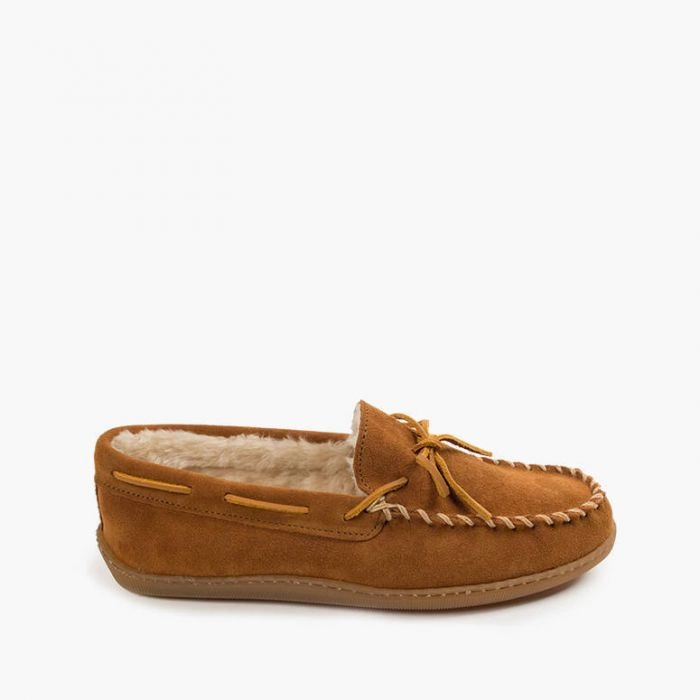 MINNETONKA PILE LINED HARDSOLE MEN'S MEDIUM AND WIDE Minnetonka classic moccasins