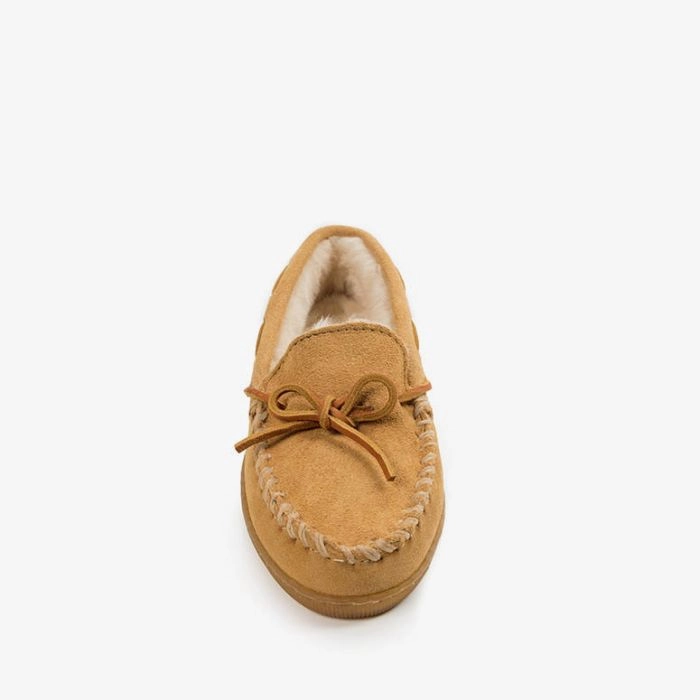 MINNETONKA PILE LINED HARDSOLE SLIPPER WOMEN'S MEDIUM AND WIDE Minnetonka classic moccasins