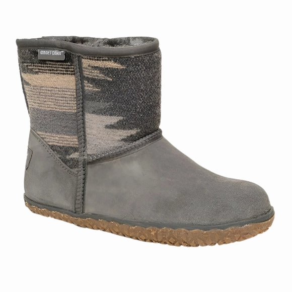 MINNETONKA TALI WOMEN'S - FINAL SALE! Minnetonka moccasins with soft suede