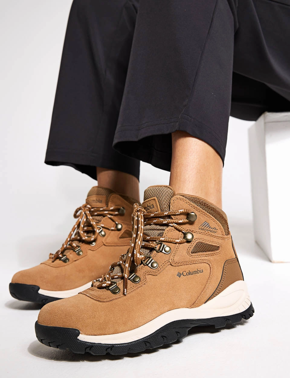 Newton Ridge Plus Waterproof Amped Hiking Boot - Elk/Dark Stone Columbia outdoor performance shoes