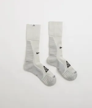 Nike ACG Outdoor Cushioned Crew Socks - Summit White / Light Smoke Grey Nike ACG Outdoor Clothing