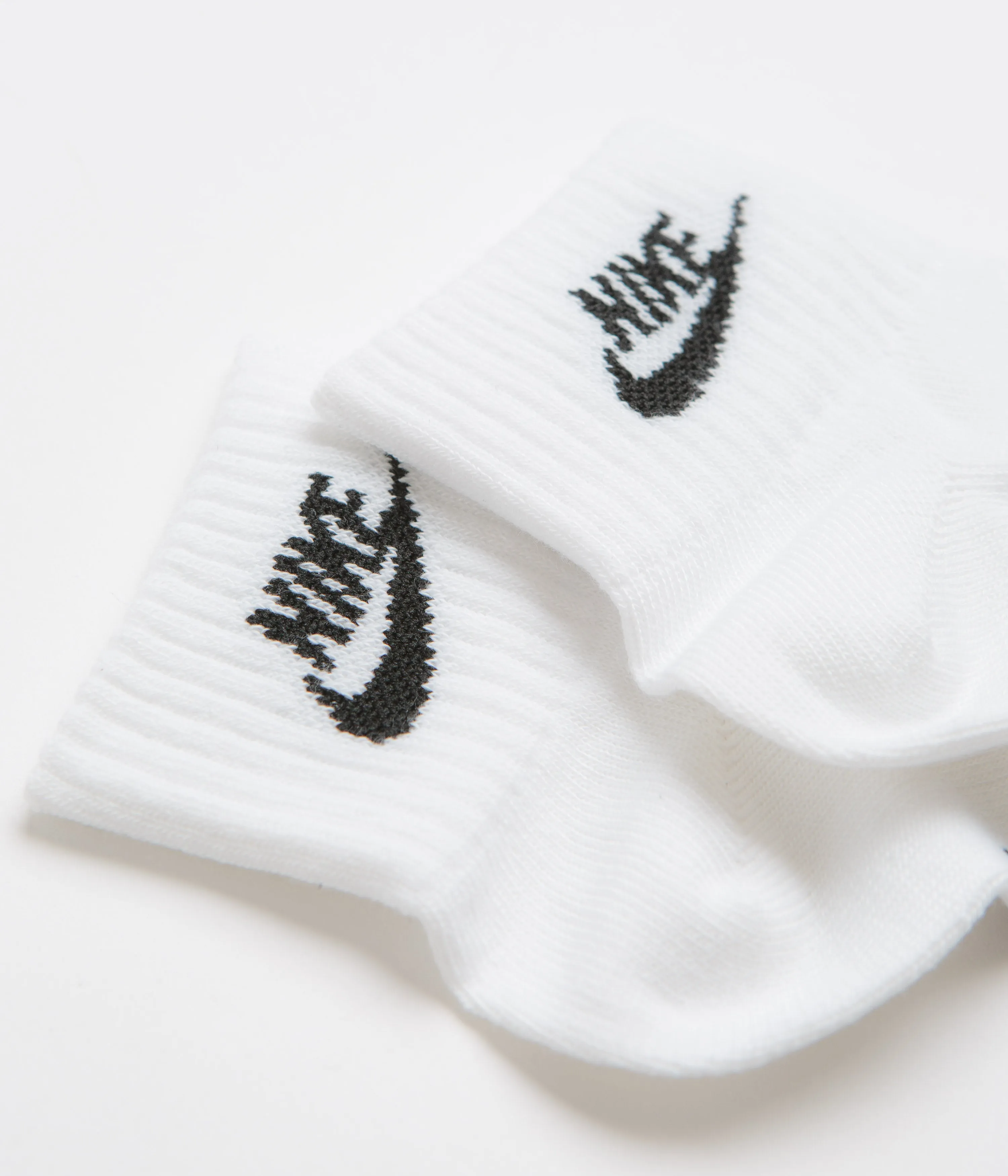 Nike Everyday Essential Ankle Socks (3 Pair) - White / Black Nike Sportswears