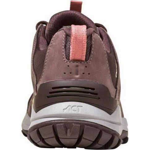 OBOZ SYPES LOW LEATHER WATERPROOF WOMEN'S MEDIUM AND WIDE - FINAL SALE! Oboz rugged hiking boots