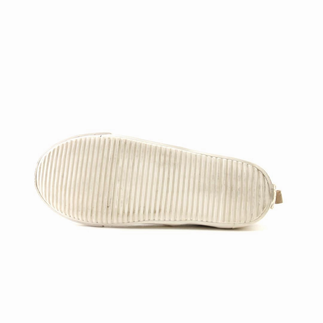 OLD NAVY 1994 affordable Old Navy shoe visuals