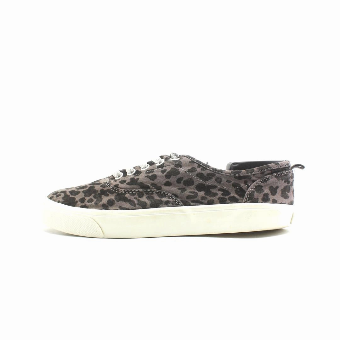 OLD NAVY 1994 Old Navy versatile casual footwear