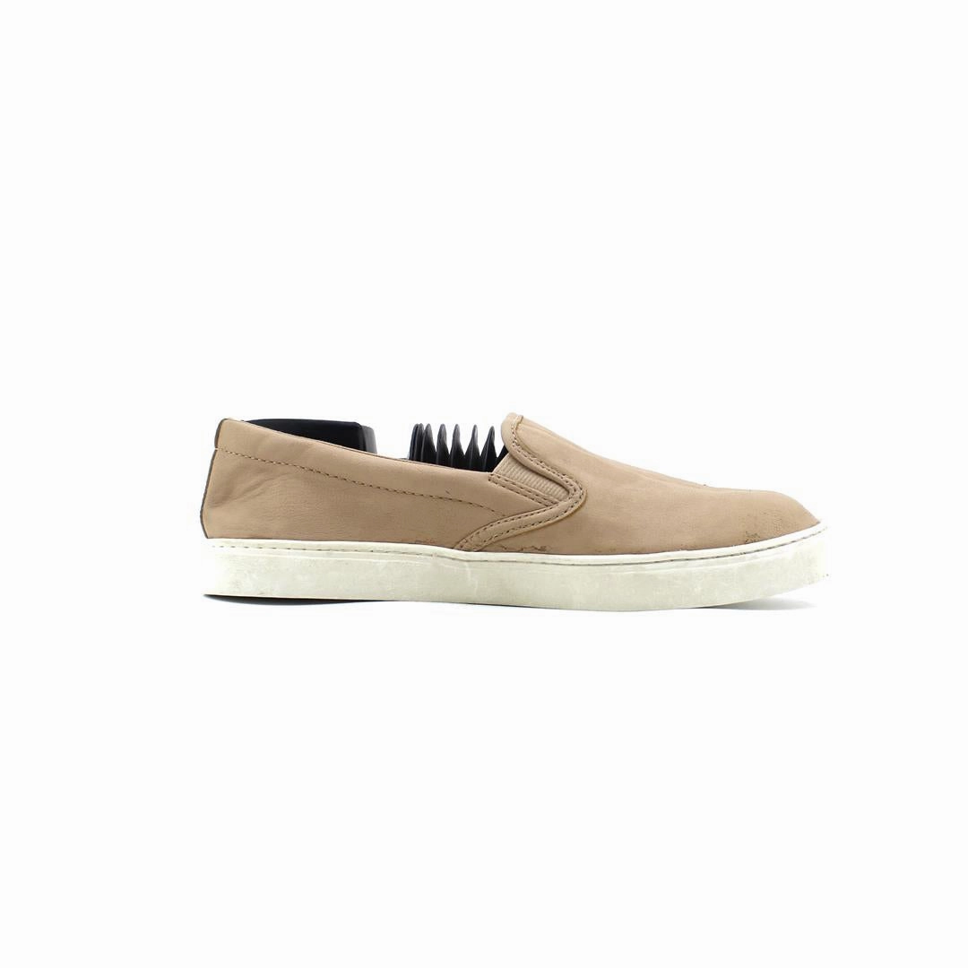OLD NAVY 1994 affordable Old Navy shoe visuals