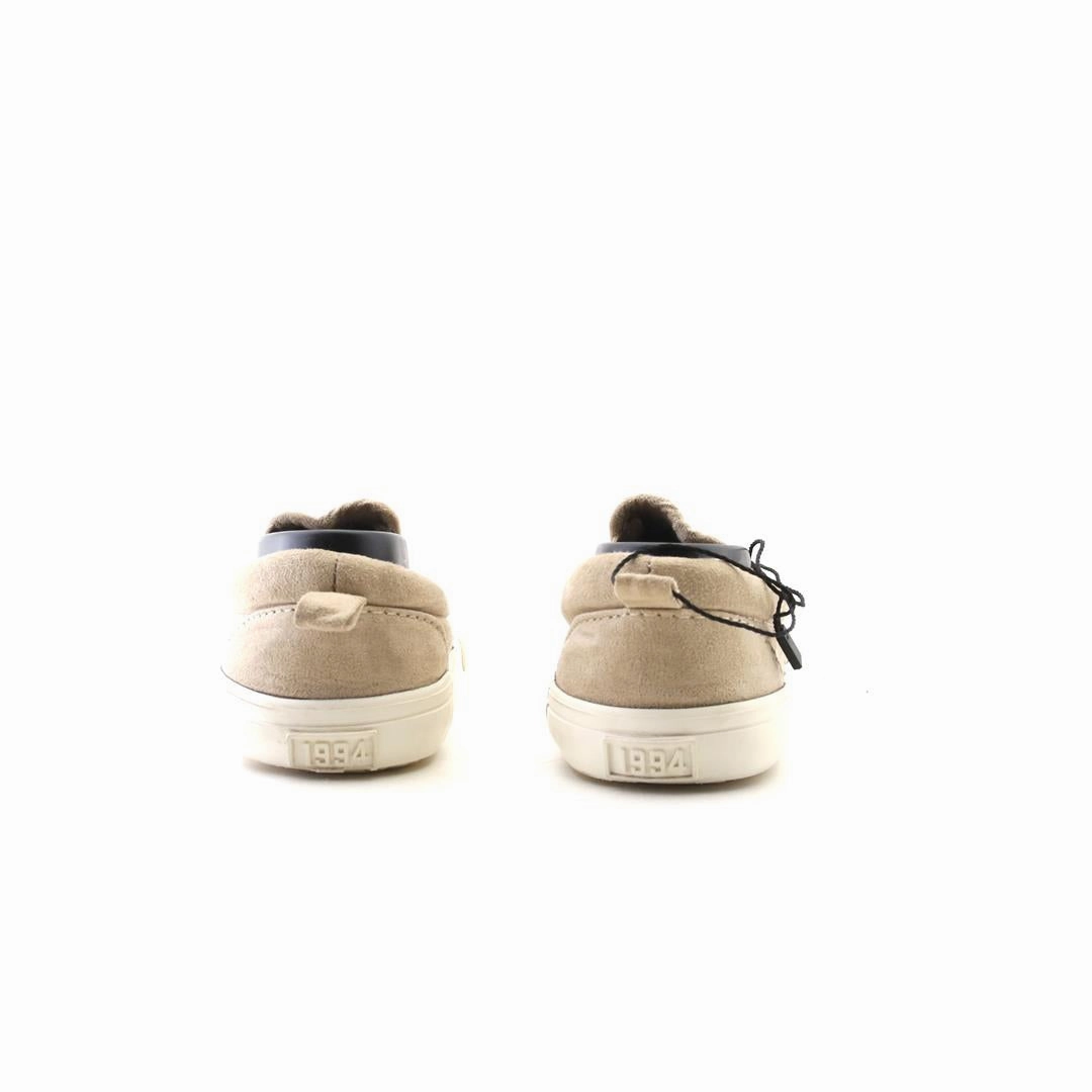 OLD NAVY 1994 affordable Old Navy shoe visuals