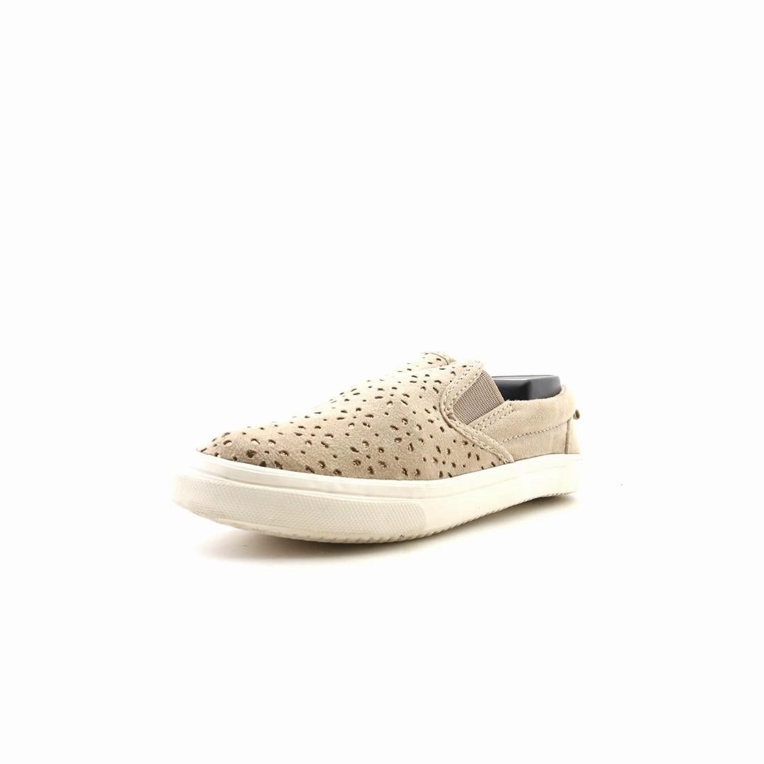 OLD NAVY 1994 affordable Old Navy shoe visuals