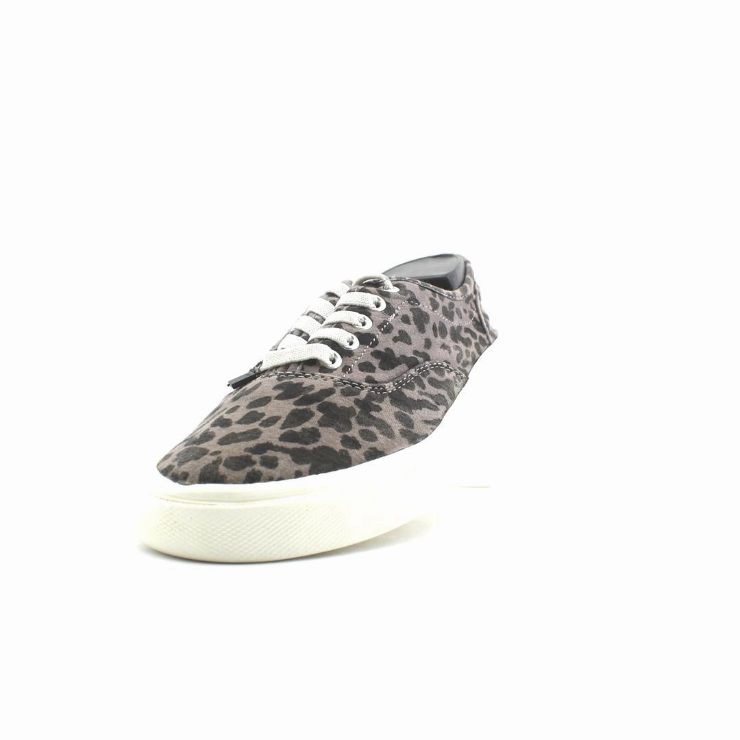 OLD NAVY 1994 affordable Old Navy shoe visuals