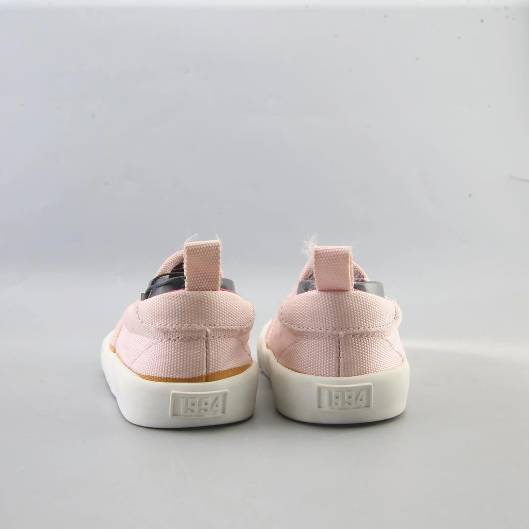OLD NAVY 1994 everyday Old Navy footwear looks