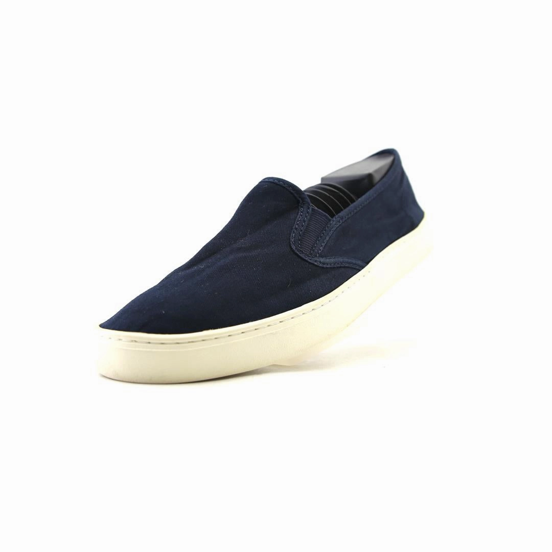 OLD NAVY 1994 everyday Old Navy footwear looks