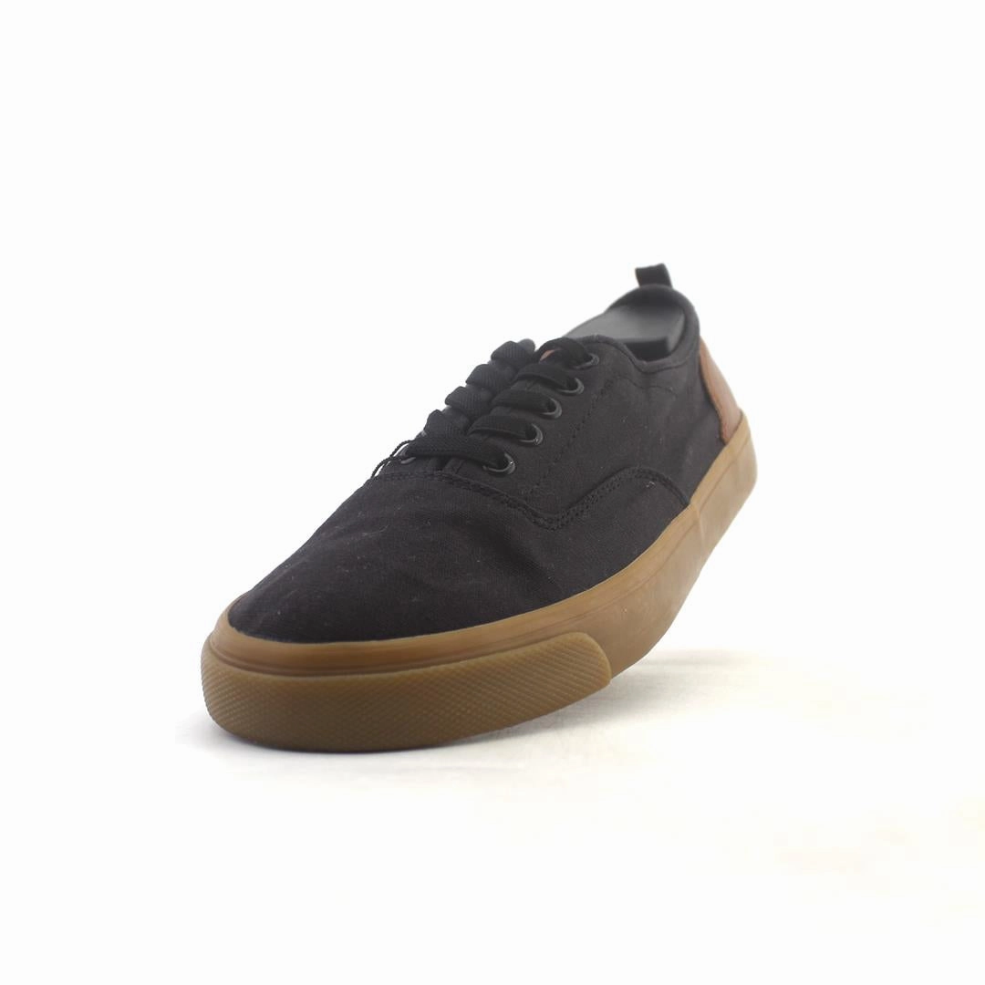 OLD NAVY 1994 everyday Old Navy footwear looks