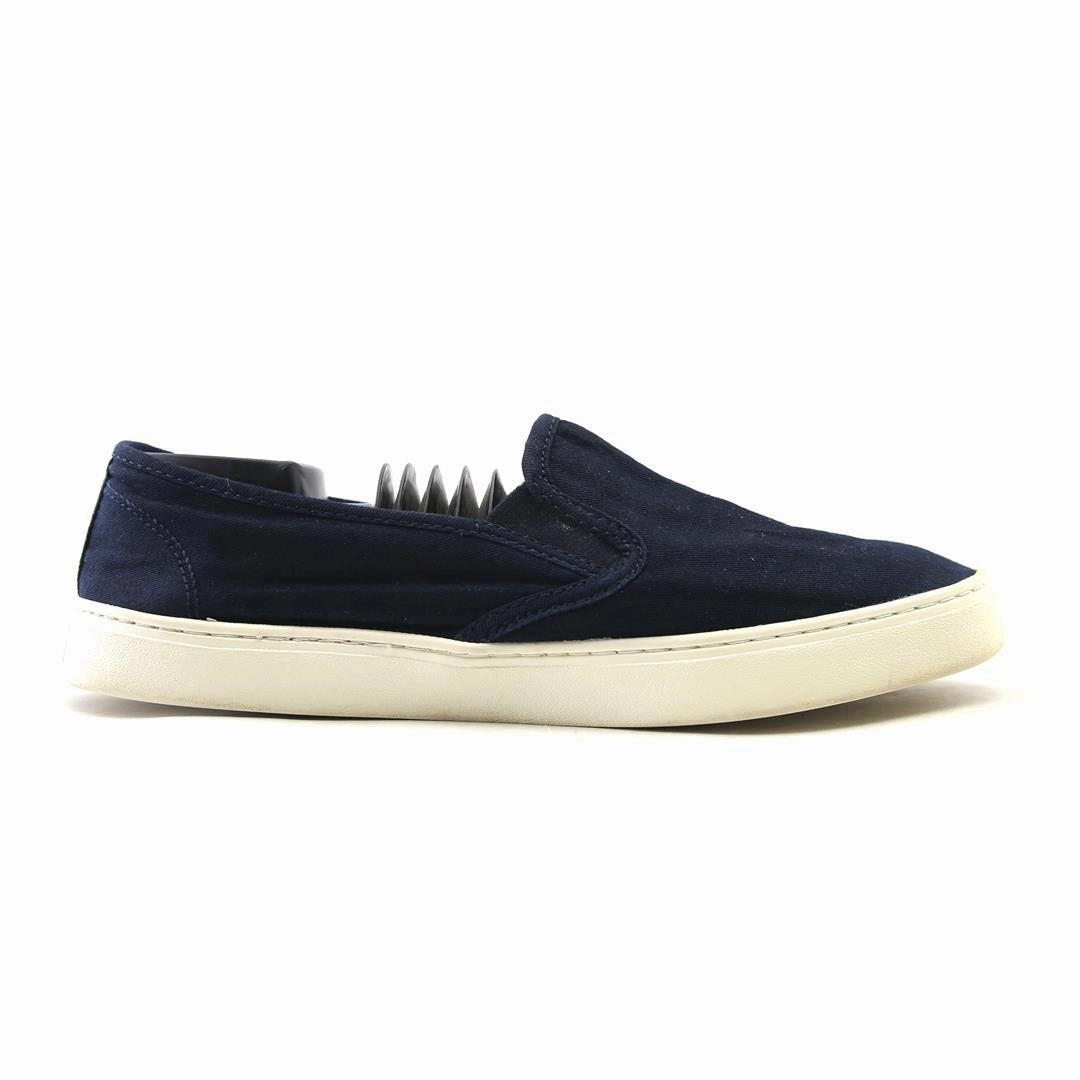 OLD NAVY 1994 everyday Old Navy footwear looks