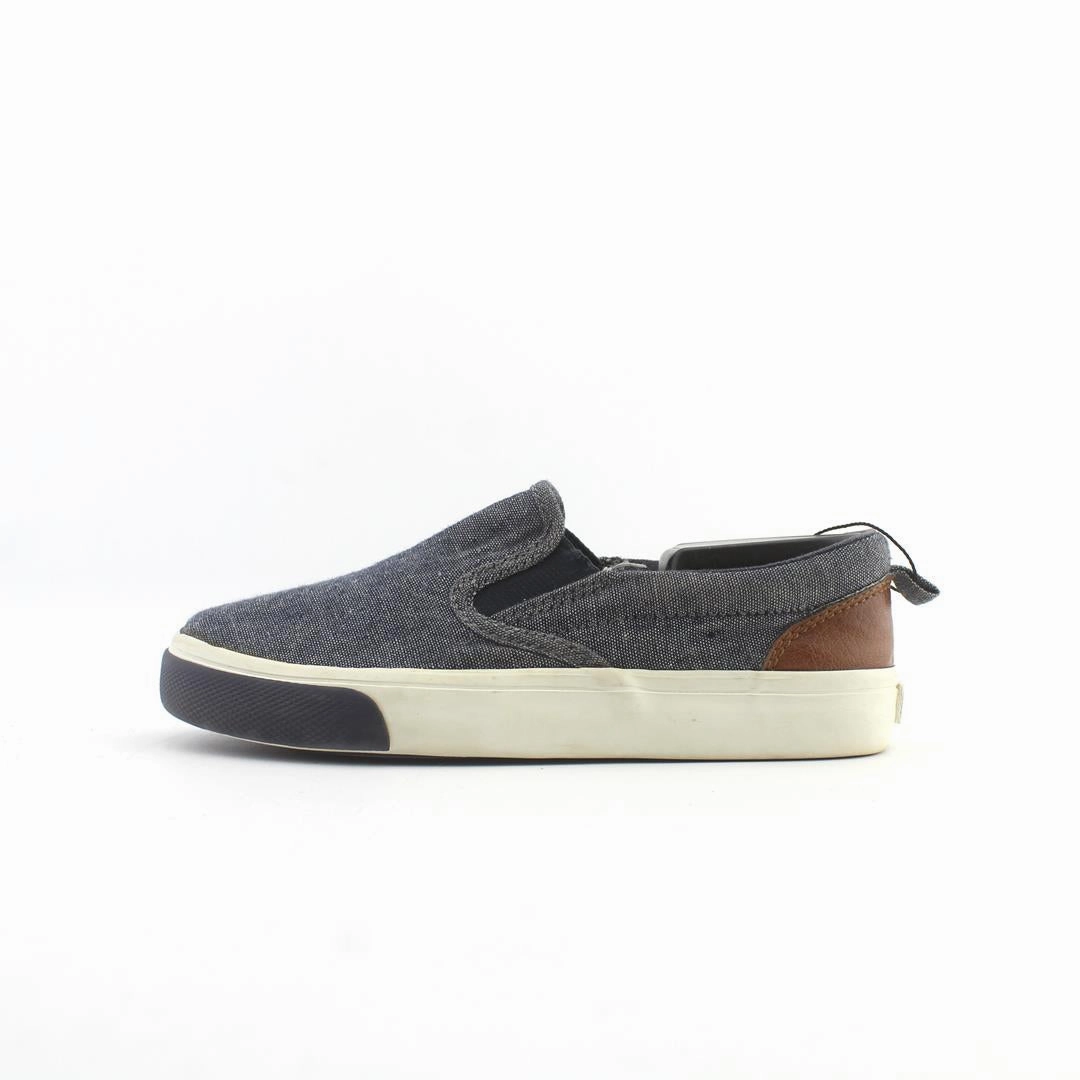 OLD NAVY 1994 Old Navy affordable casual shoes