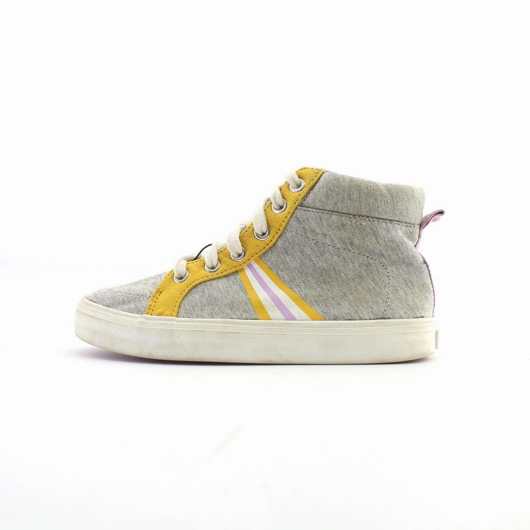 OLD NAVY 1994 Old Navy trendy shoe designs