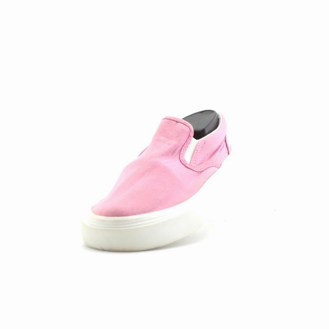 OLD NAVY 1994 Old Navy shoe design snapshots
