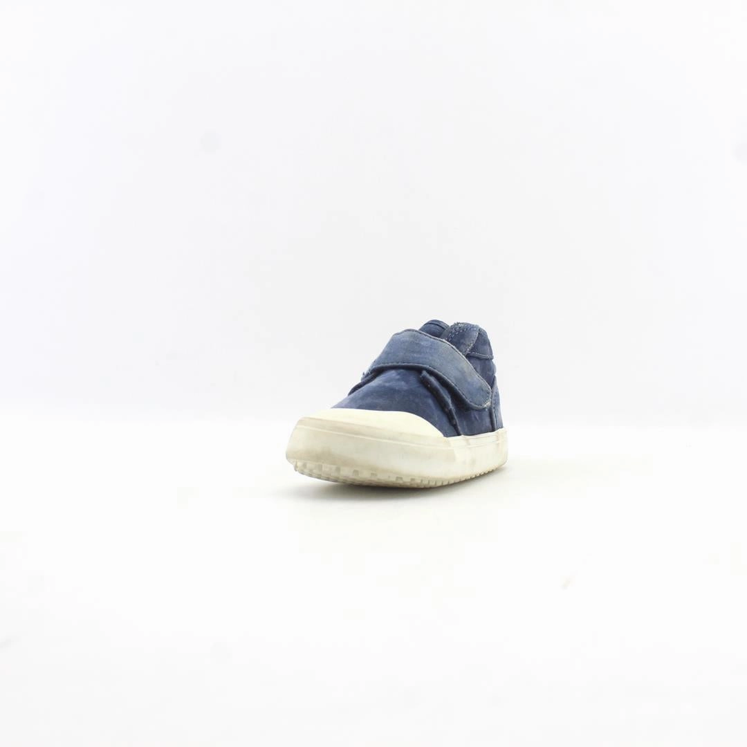 OLD NAVY 1994 Old Navy shoe design snapshots