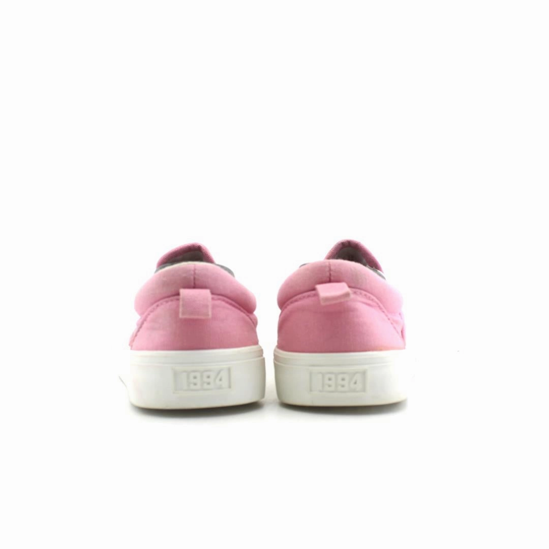 OLD NAVY 1994 Old Navy shoe design snapshots