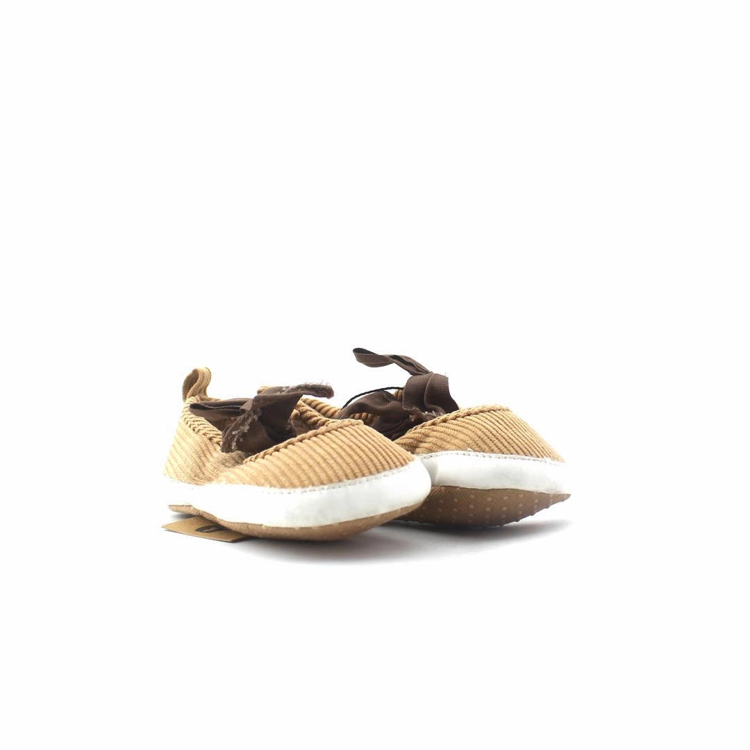 OLD NAVY . affordable Old Navy shoe visuals