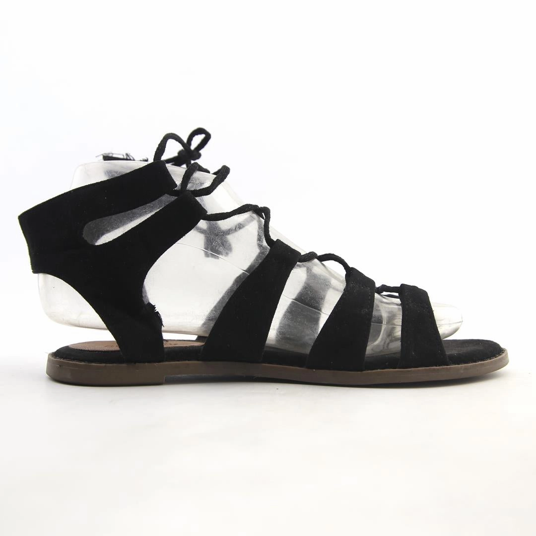 OLD NAVY . affordable Old Navy shoe visuals
