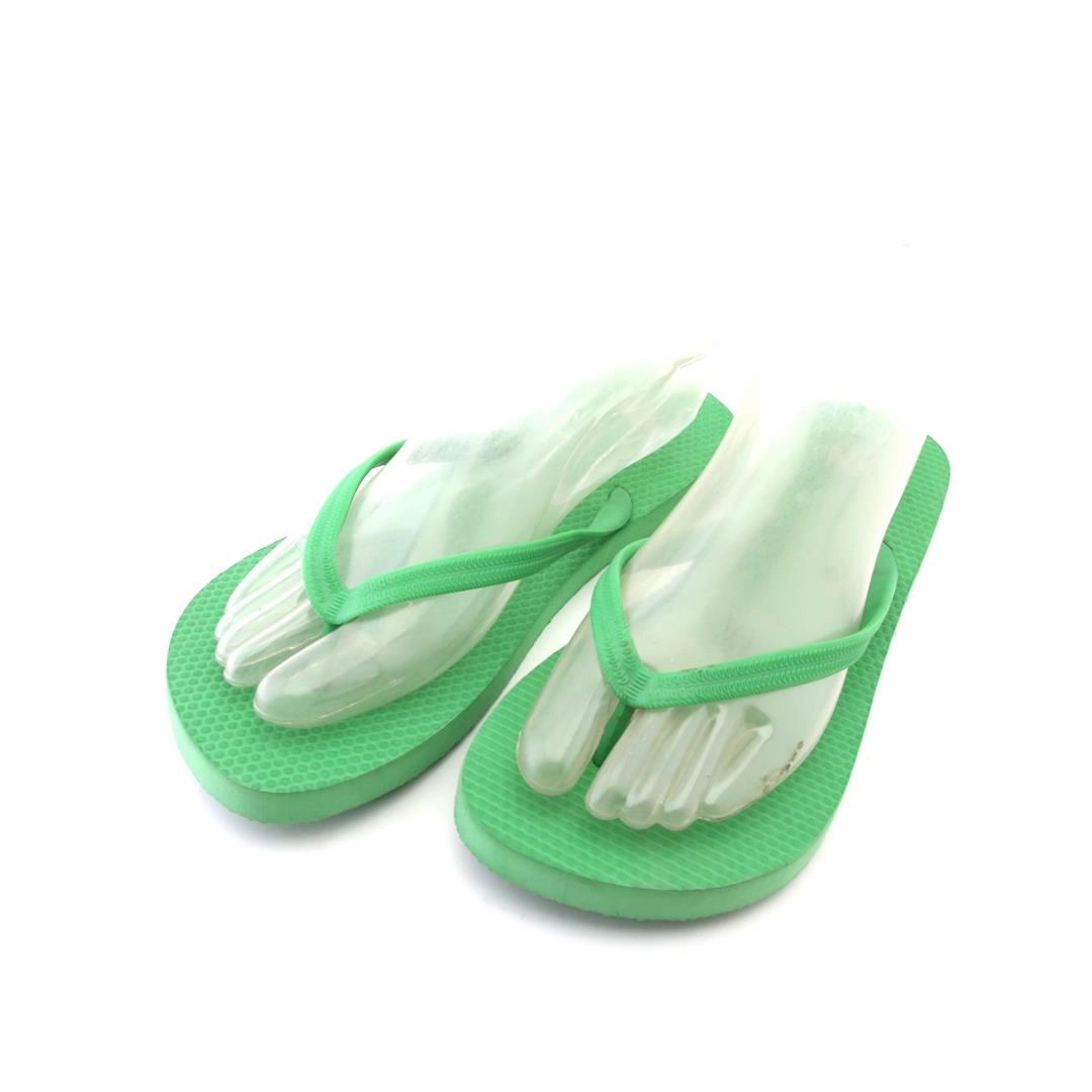 OLD NAVY . Old Navy versatile casual footwear