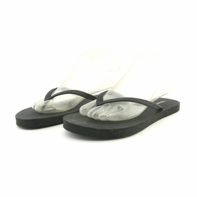 OLD NAVY . Old Navy versatile casual footwear