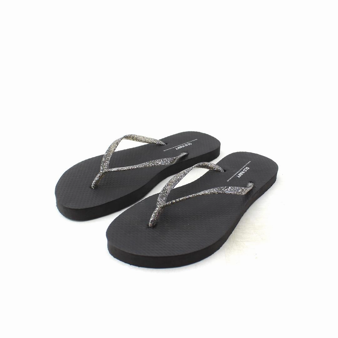 OLD NAVY . Old Navy versatile casual footwear