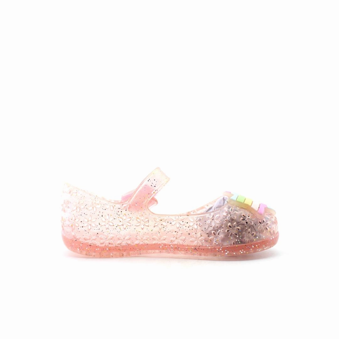 OLD NAVY . affordable Old Navy shoe visuals