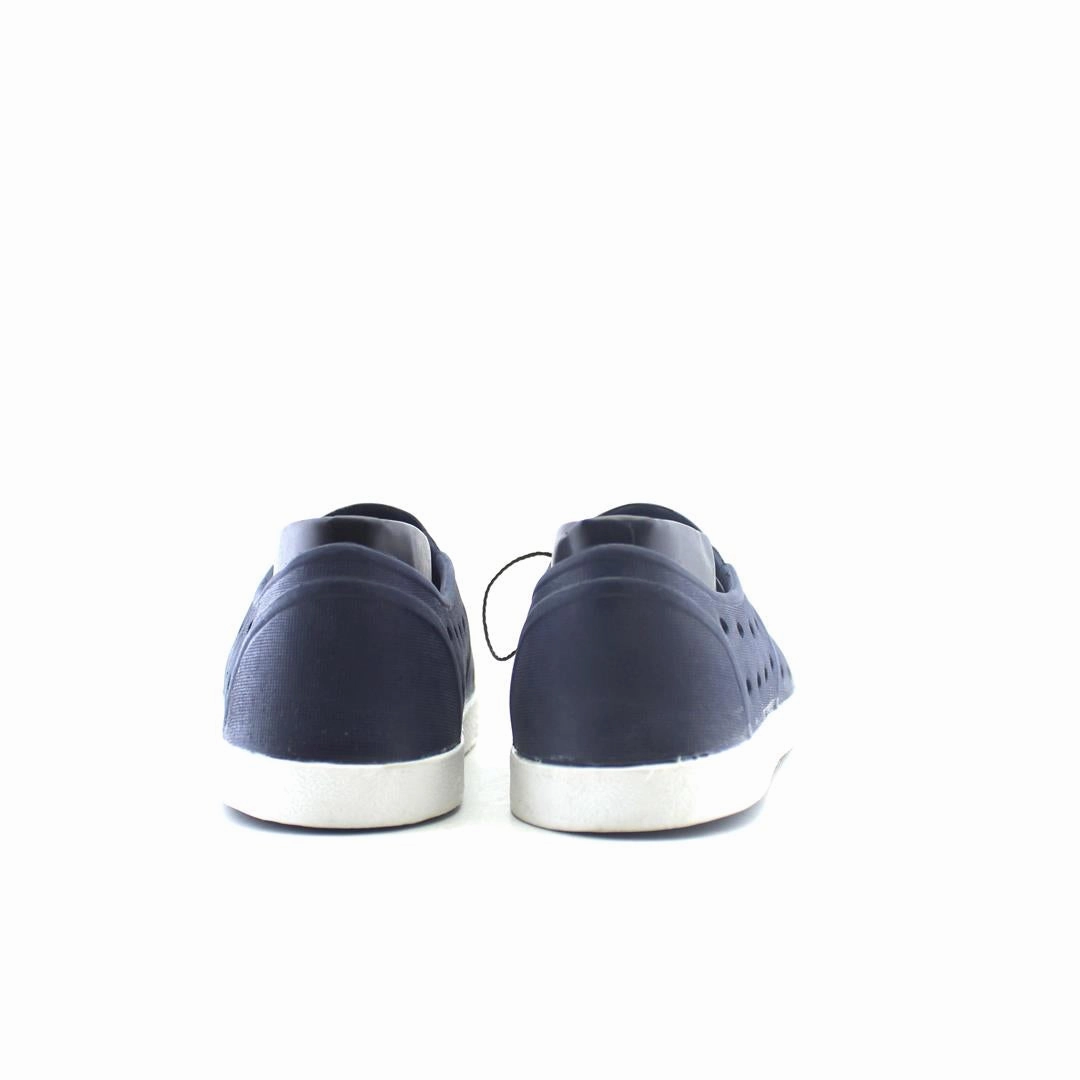 OLD NAVY . affordable Old Navy shoe visuals