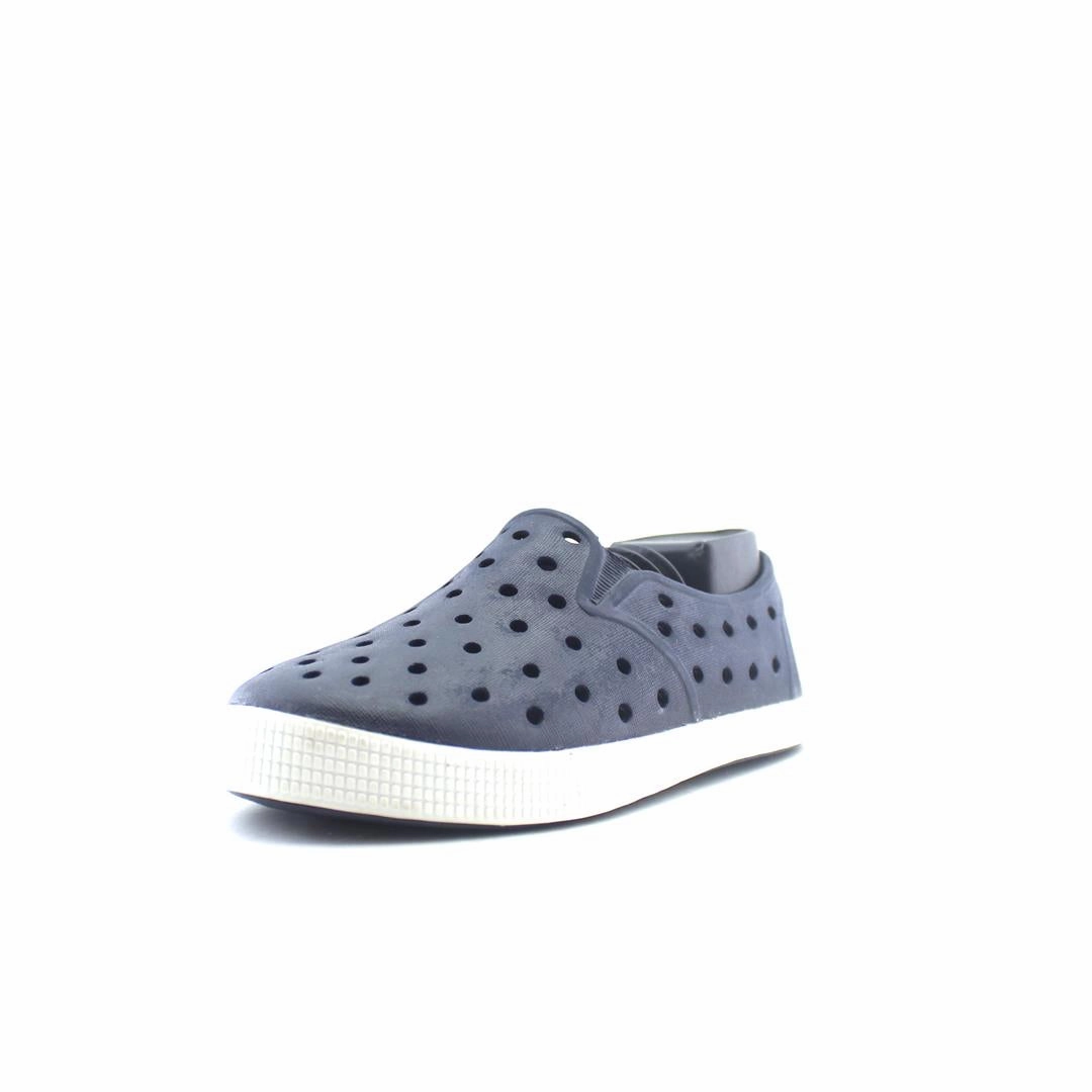 OLD NAVY . affordable Old Navy shoe visuals