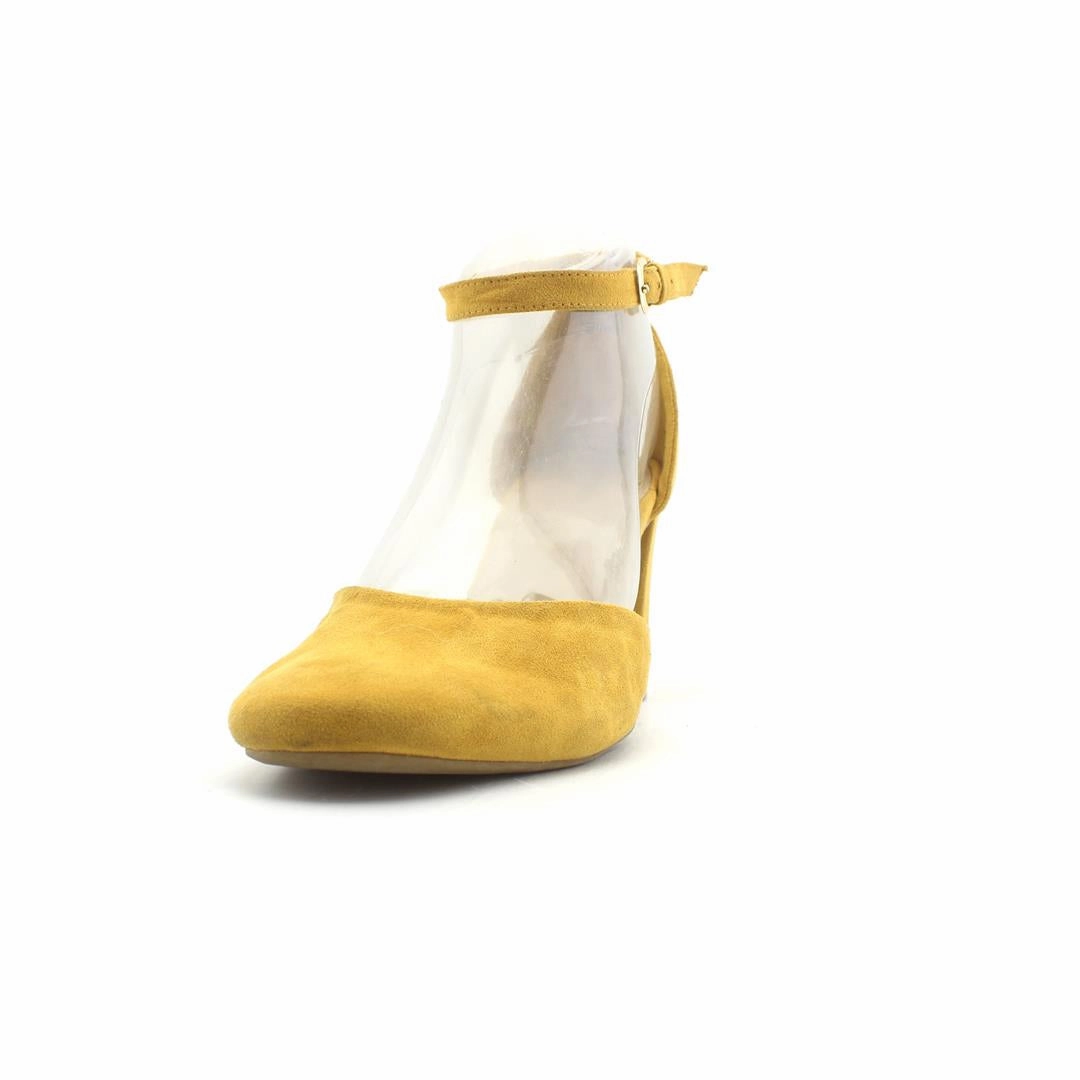 OLD NAVY . affordable Old Navy shoe visuals
