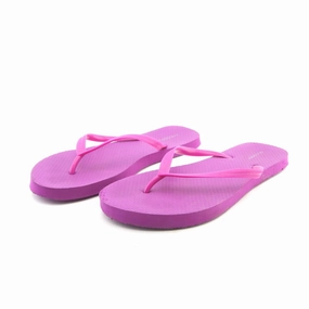 OLD NAVY . Old Navy versatile casual footwear