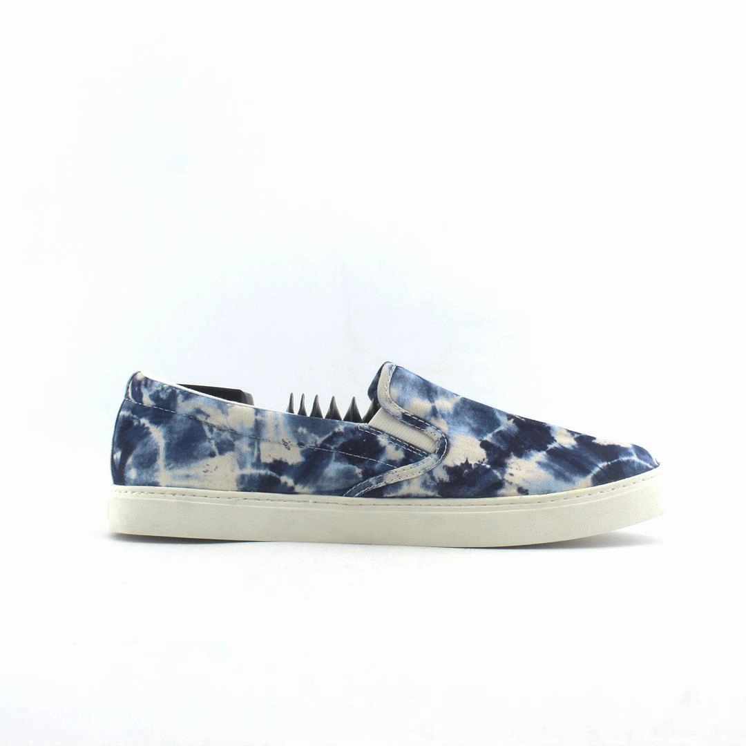 OLD NAVY . affordable Old Navy shoe visuals