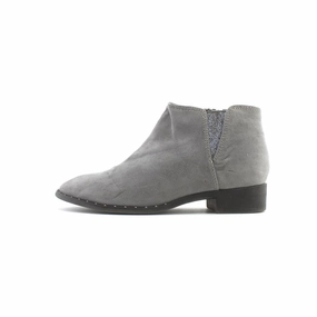 OLD NAVY . Old Navy versatile casual footwear