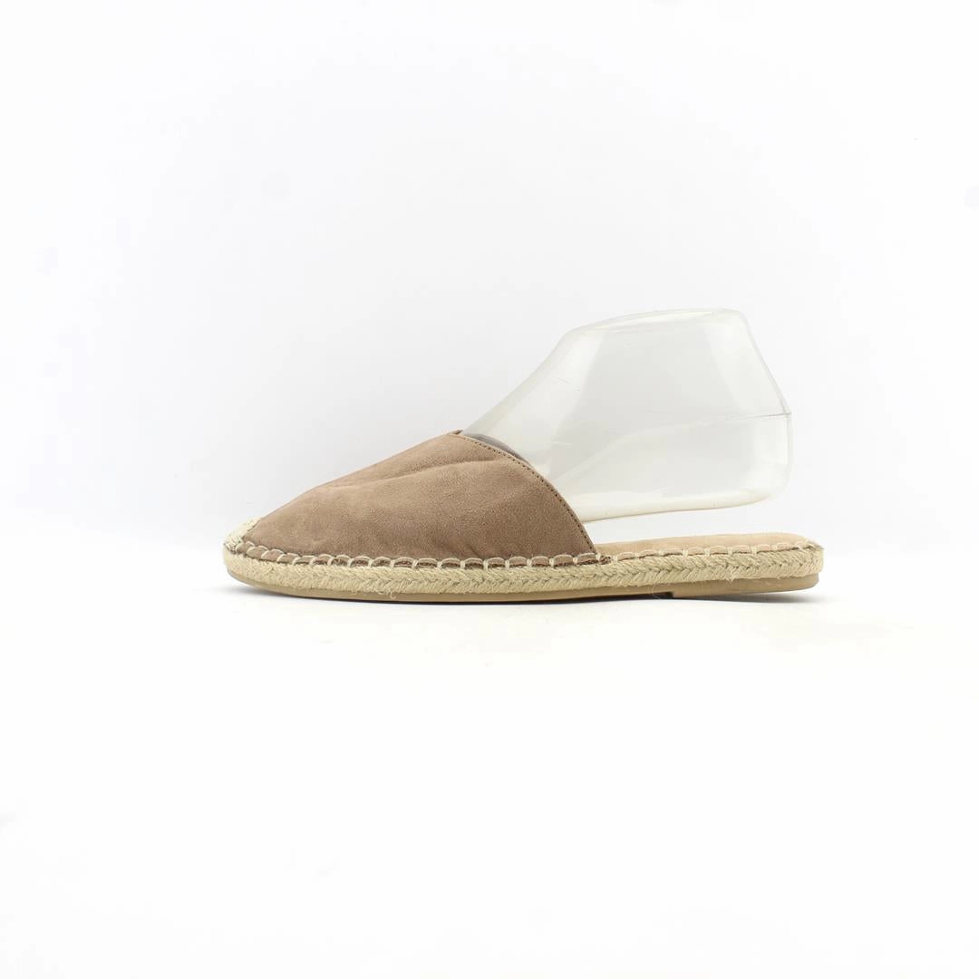 OLD NAVY . Old Navy versatile casual footwear