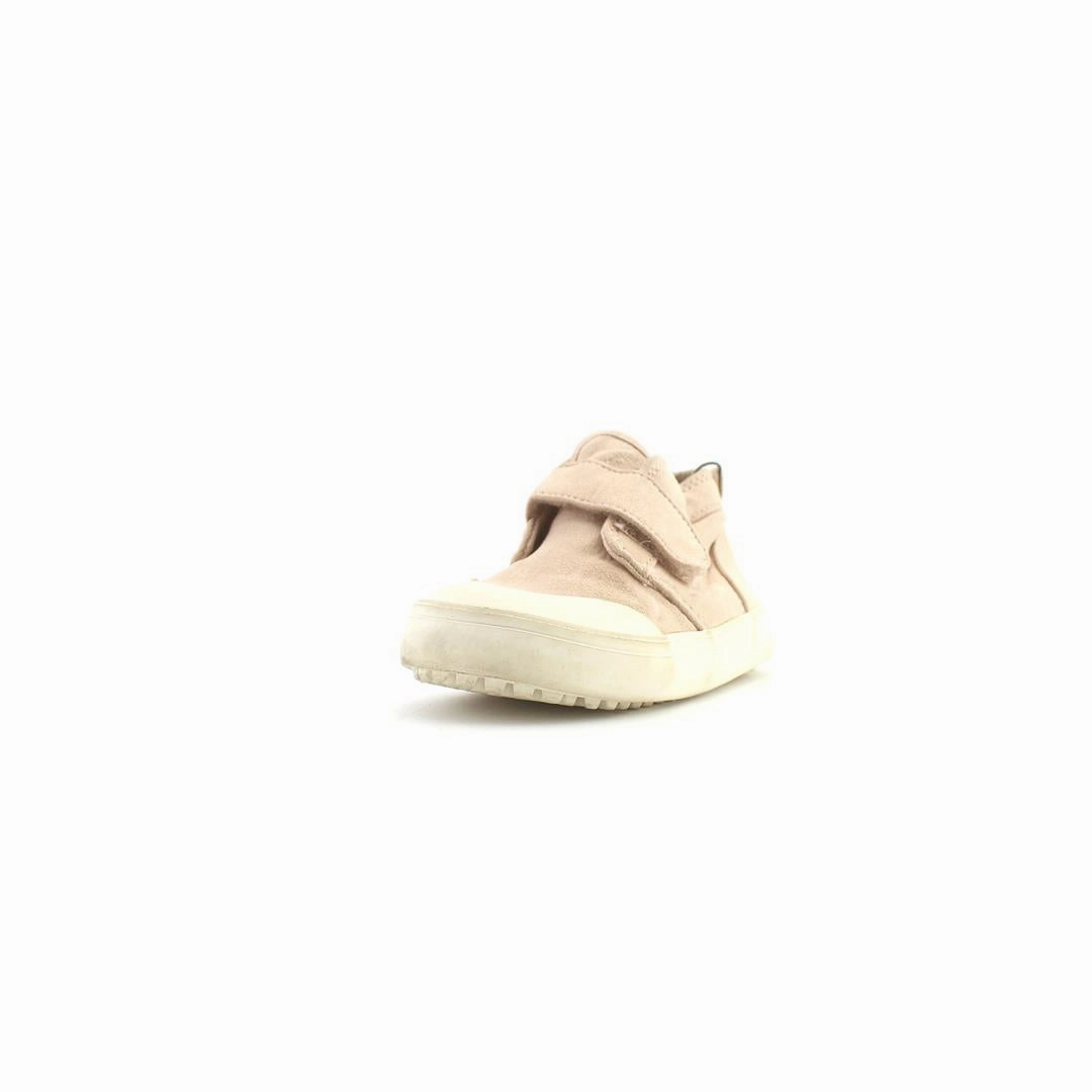 OLD NAVY . affordable Old Navy shoe visuals