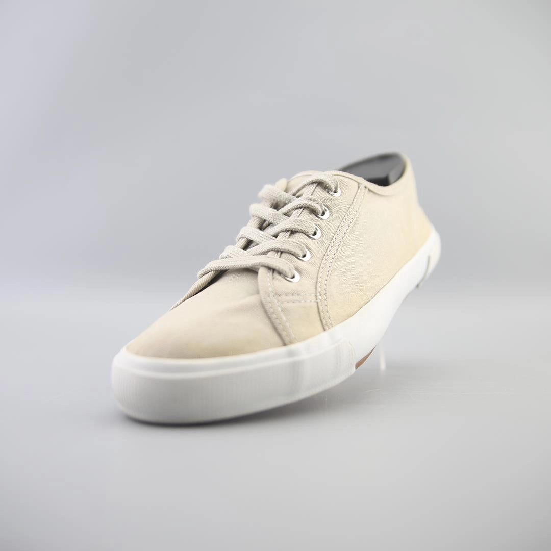 OLD NAVY . affordable Old Navy shoe visuals