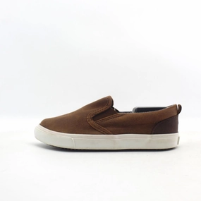 OLD NAVY . Old Navy versatile casual footwear