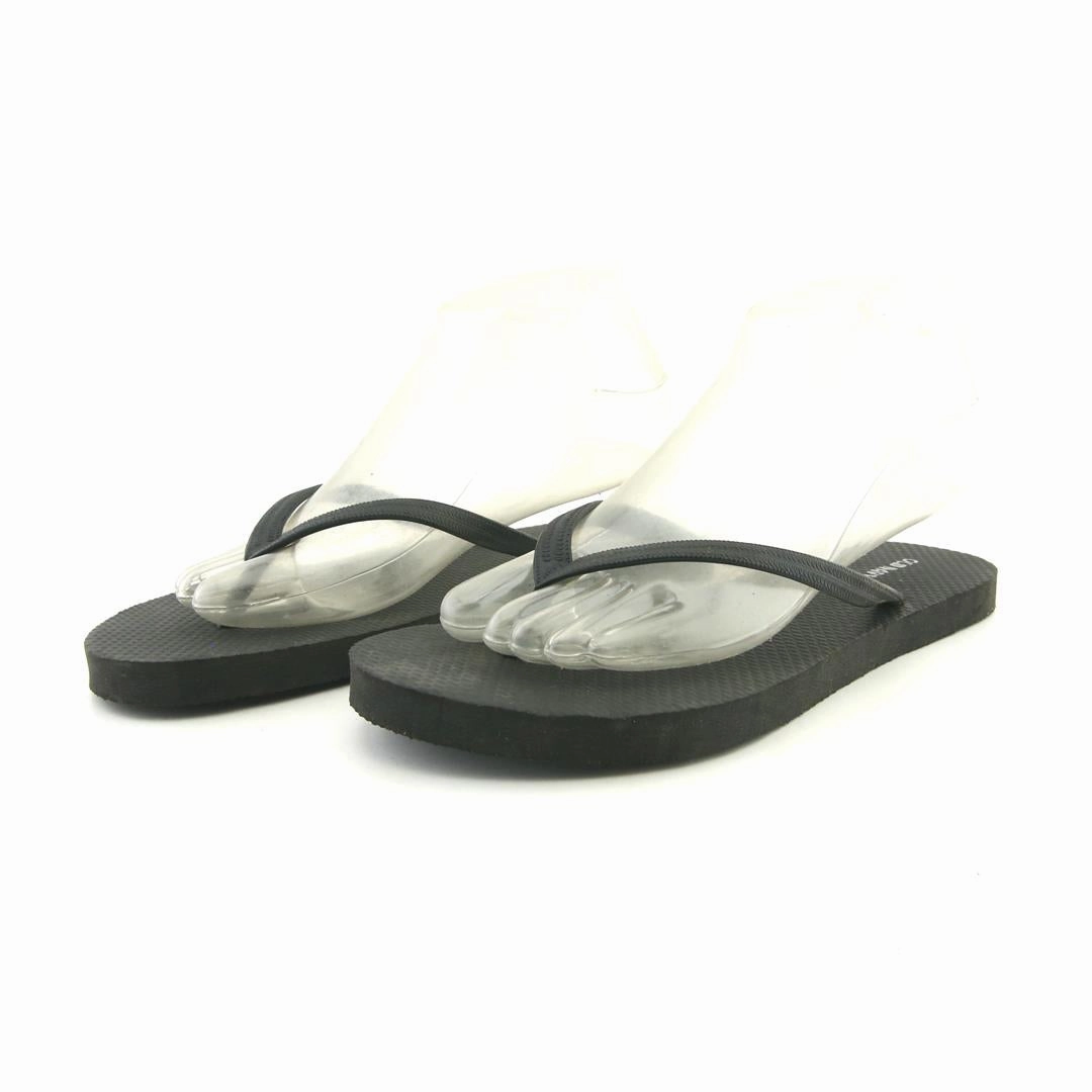 OLD NAVY . Old Navy versatile casual footwear