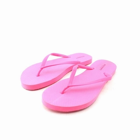 OLD NAVY . Old Navy versatile casual footwear