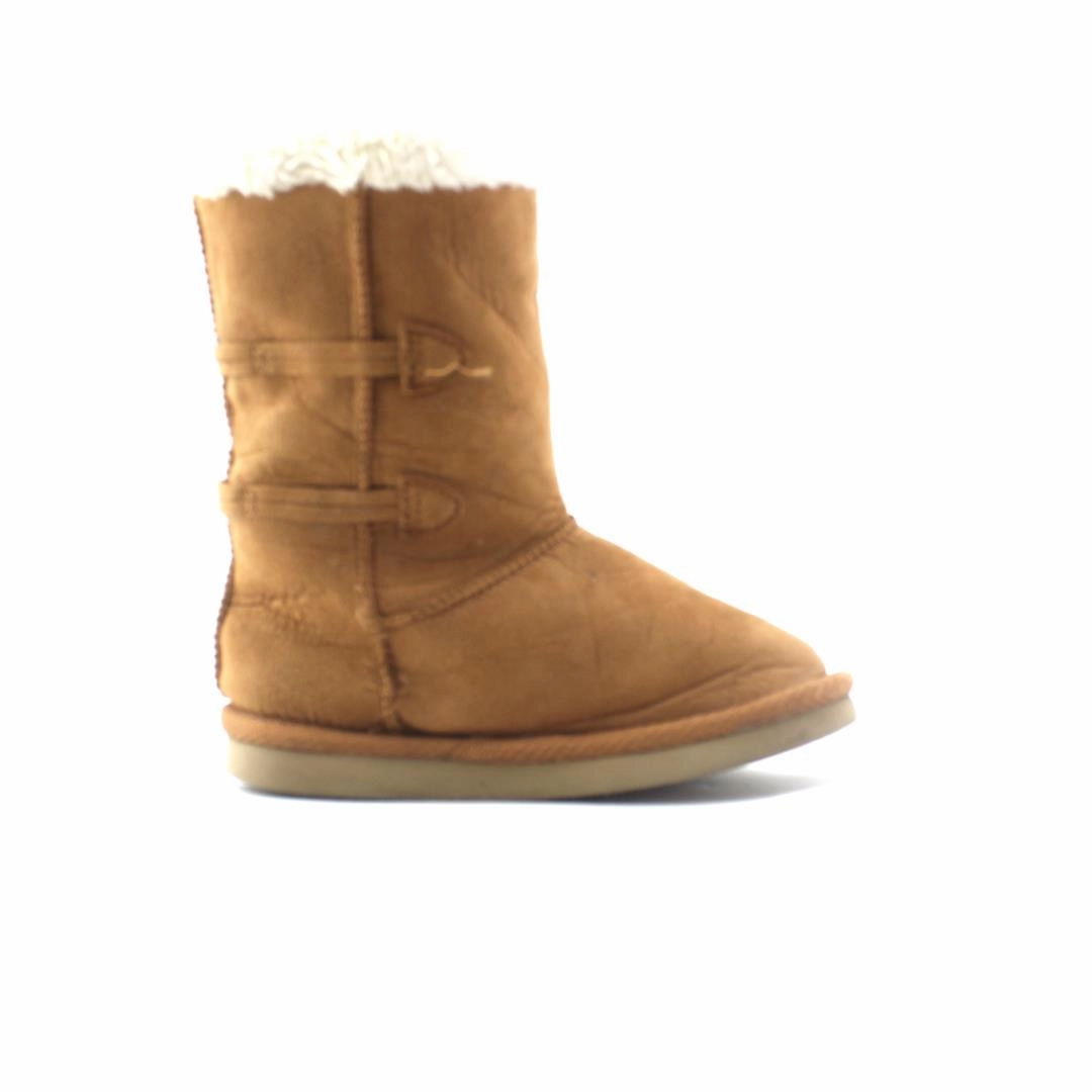 OLD NAVY . affordable Old Navy shoe visuals