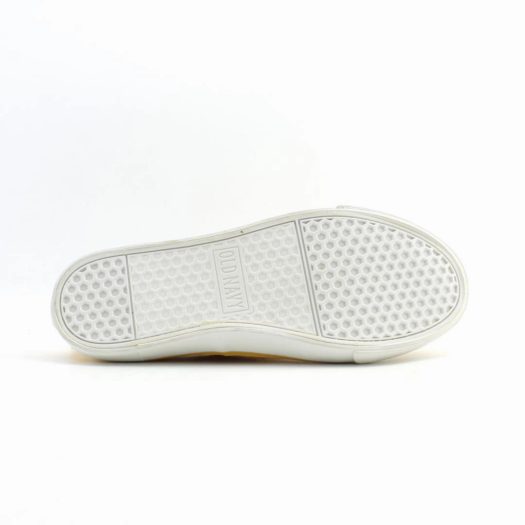 OLD NAVY . affordable Old Navy shoe visuals