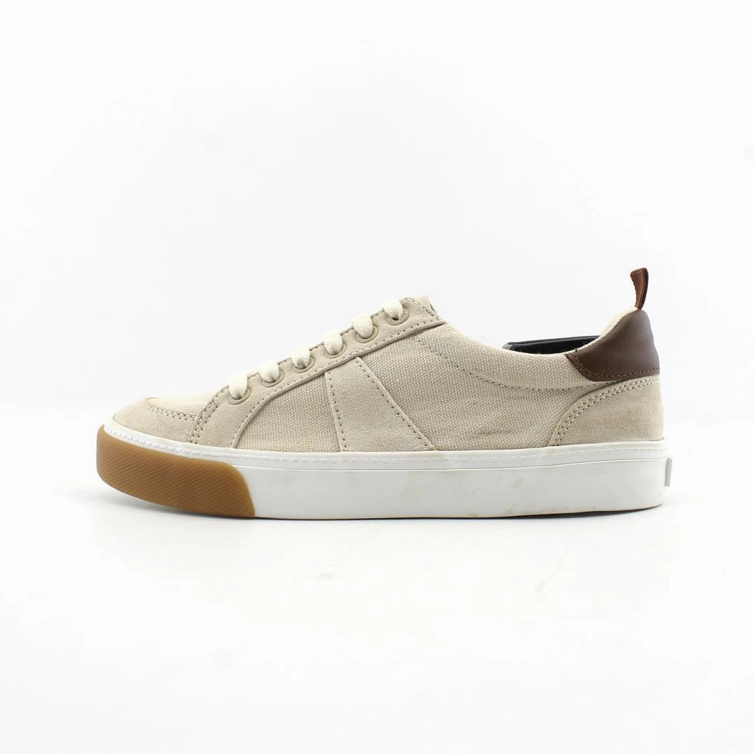 OLD NAVY . Old Navy versatile casual footwear