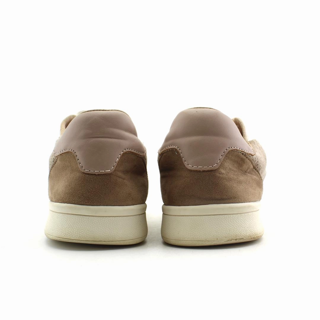 OLD NAVY . affordable Old Navy shoe visuals