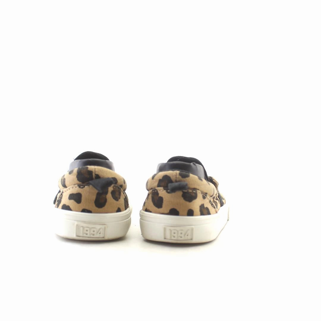 OLD NAVY . affordable Old Navy shoe visuals